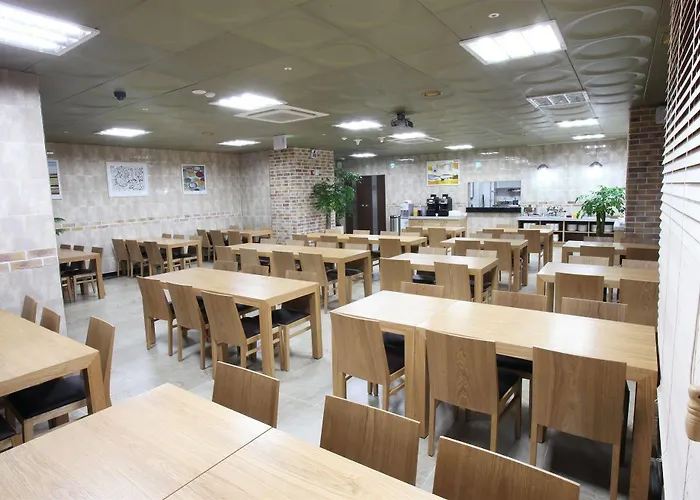 Coop Oryu Station 호텔